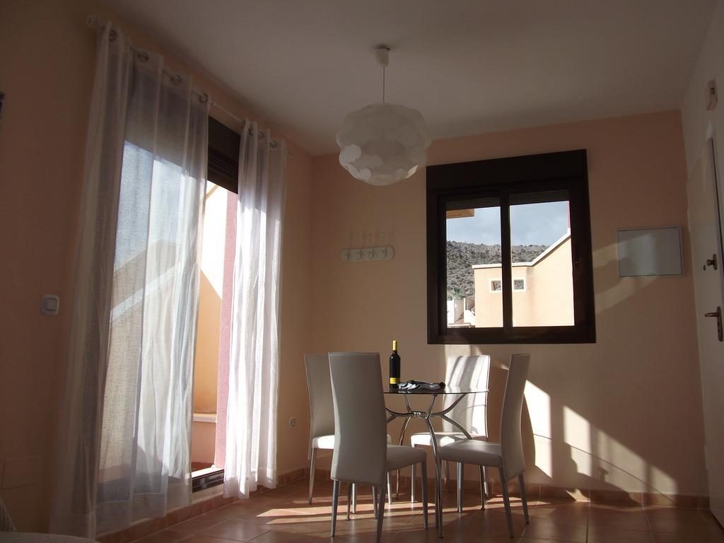 Apartamento Relax อากีลัส ภายนอก รูปภาพ